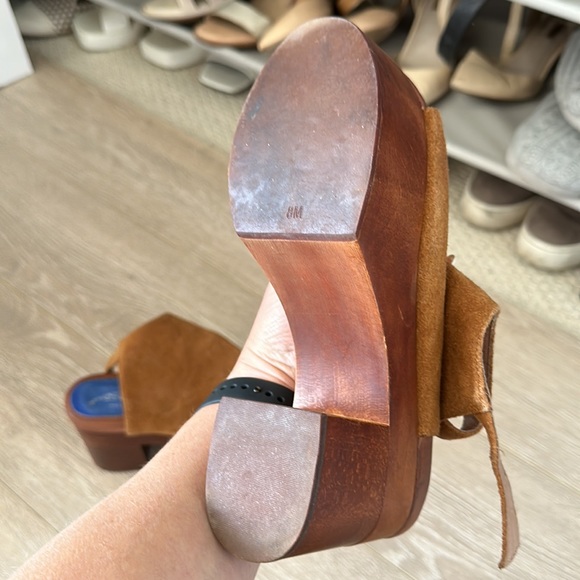 Jeffrey Campbell / free people, suede, and wooden clogs (open toe) 8 - Picture 3 of 3